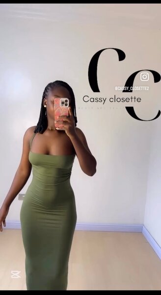 Robe moulante verte élégante