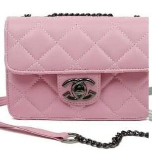Stylish women's handbag pink