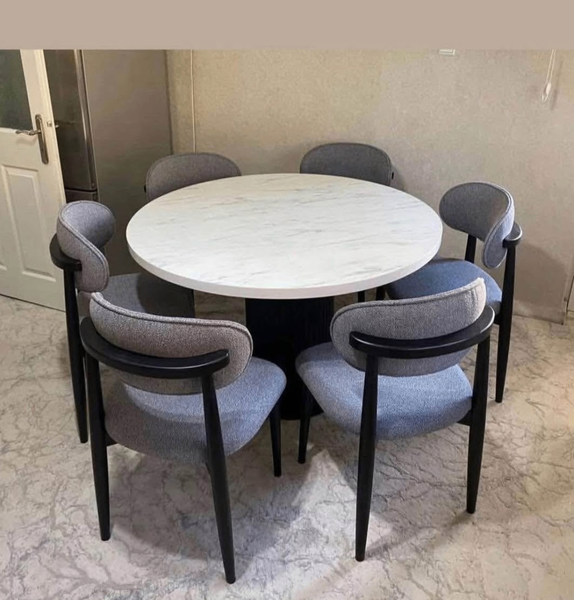 Table à manger ronde élégante