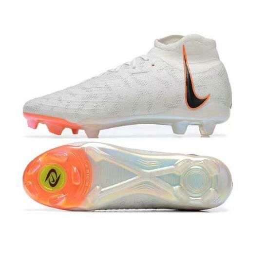 Chaussures de Foot Futuristes
