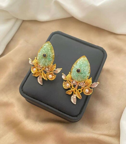 Ladies earrings
