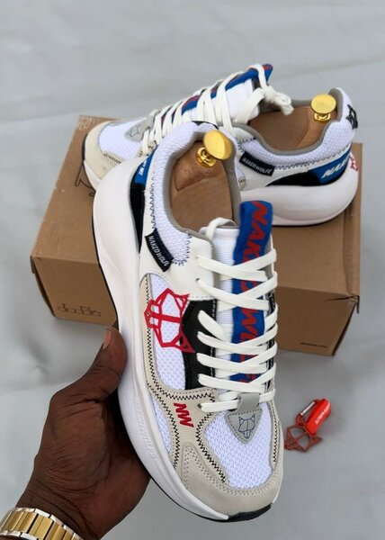 Sneakers tendance NAKED WOLFE