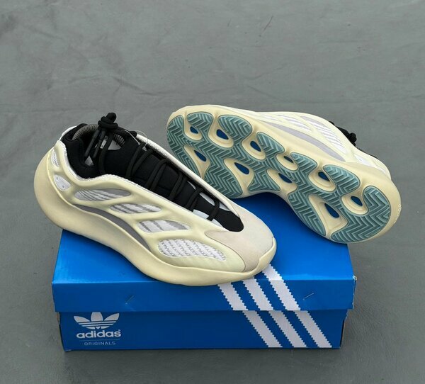 Adidas Yeezy blanc homme