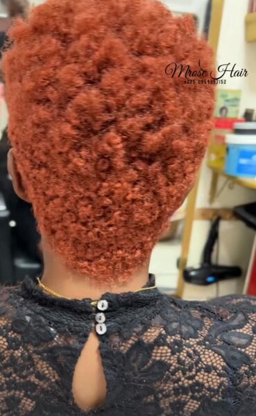 Afro petit garçon