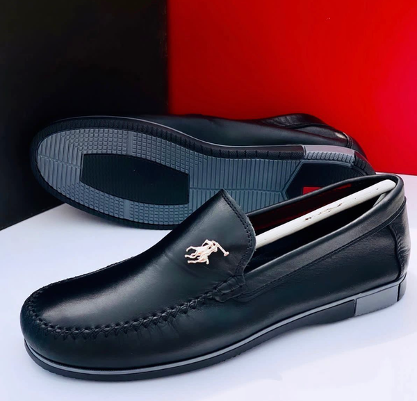 Men’s Classic Loafer Shoe
