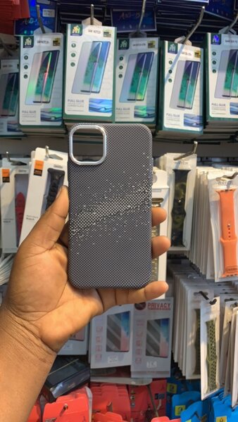 Protective phone case