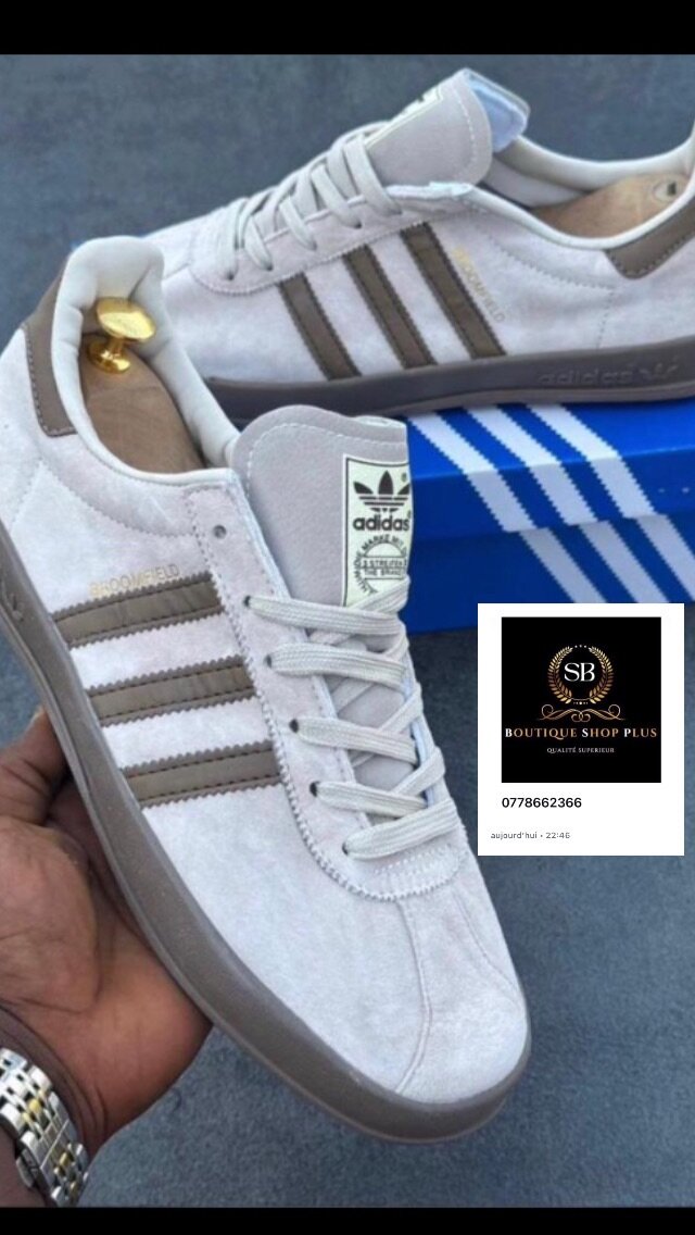 Basket ADIDAS original avec sa boîte