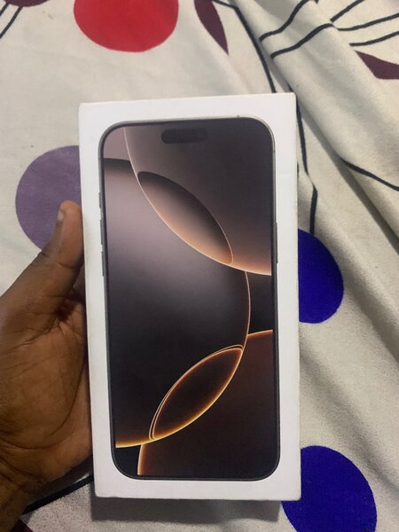 i phone 16 pro max unlock ( fresh in box)