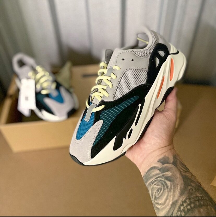 Yeezy boost 700