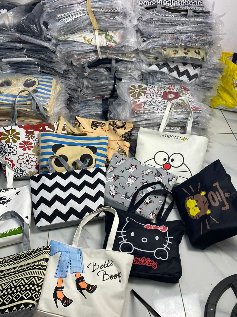 Sacs fourre-tout imprimés colorés