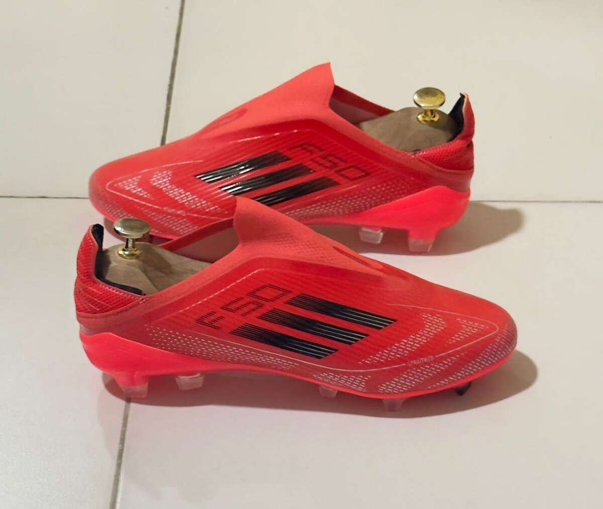 Chaussures de football F50