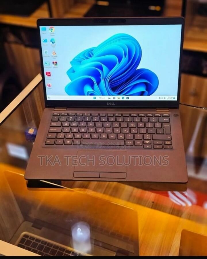 LAPTOP DELL LATITUDE 5300 8GB INTEL CORE I5 SSB 256GB