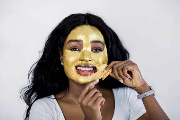Luxurious 24k Gold Peel Off Mask for Radiant Skin