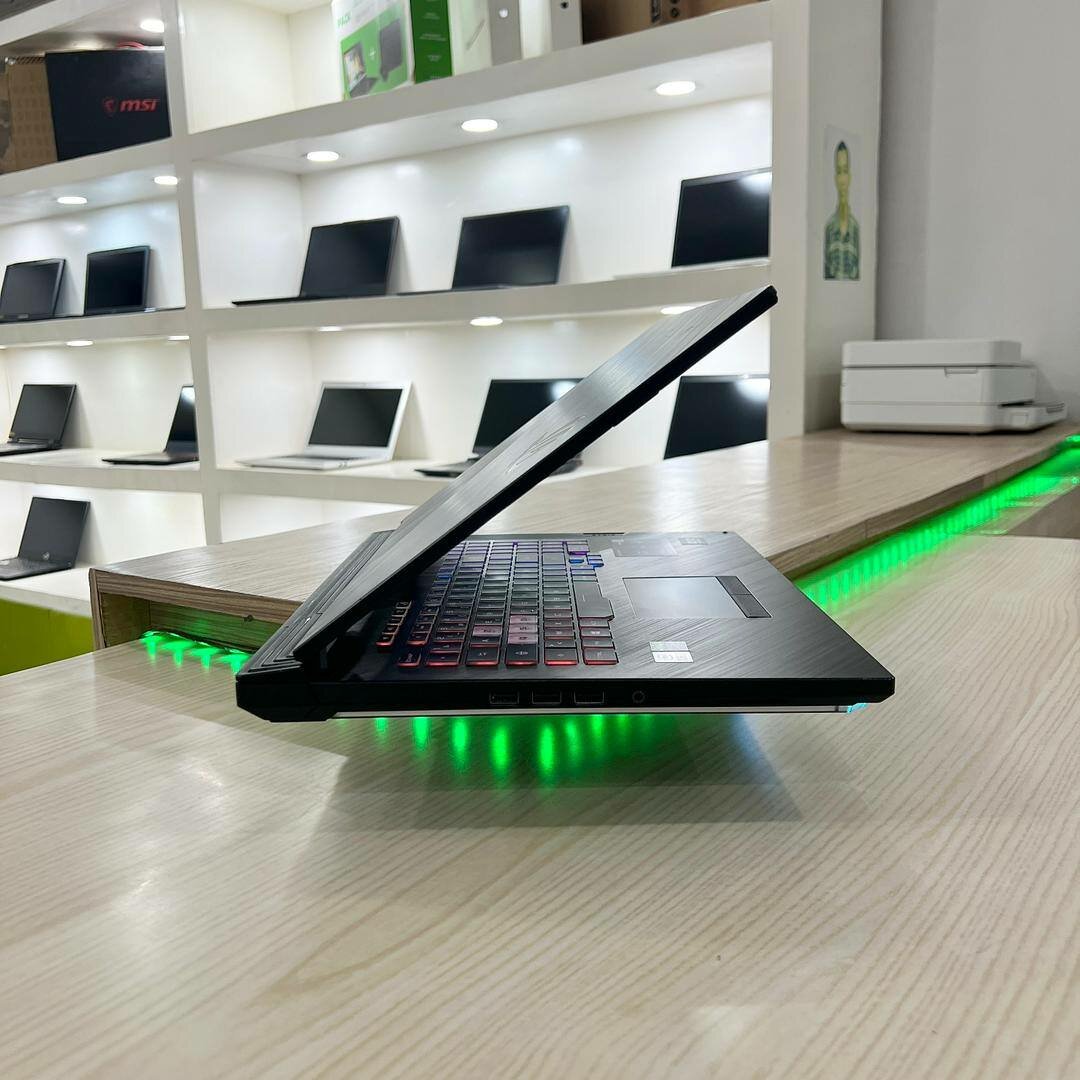 Ordinateur Portable Gaming ASUS ROG