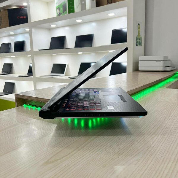 Ordinateur Portable Gaming ASUS ROG