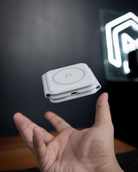 3 in 1 portable and wireless charger