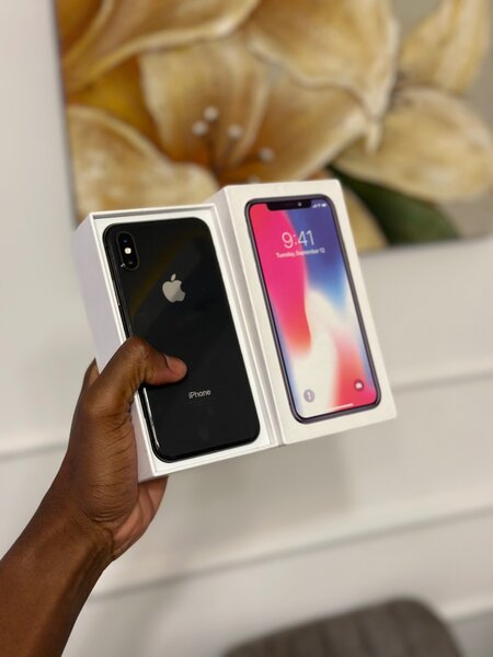 iPhone X 10/10
