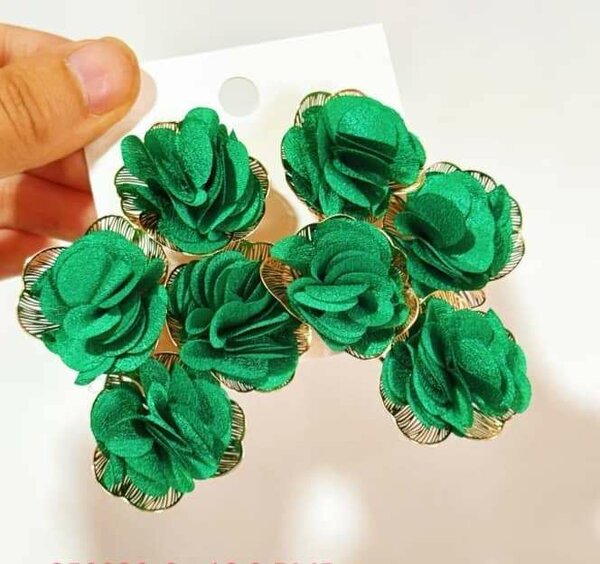 Elegant Green Floral Earrings