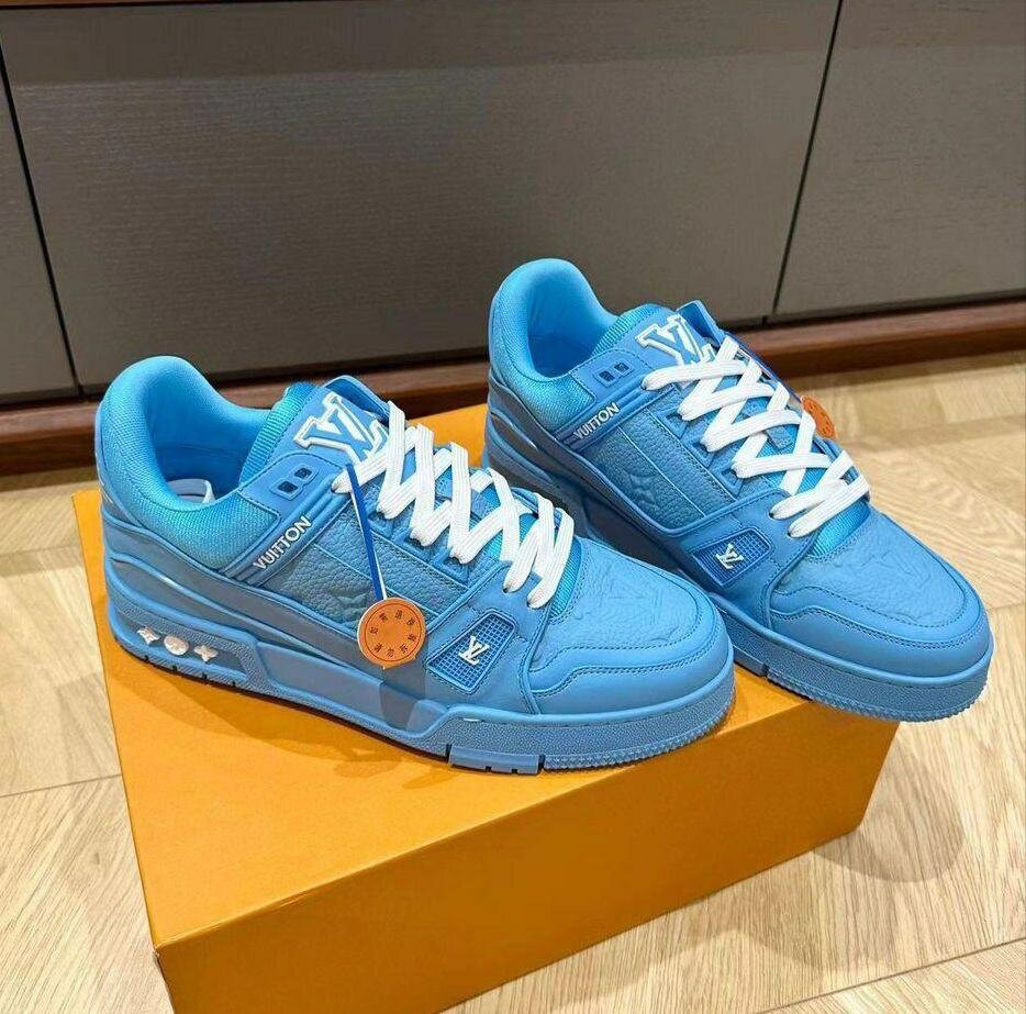 Louis Vuitton Sneakers
