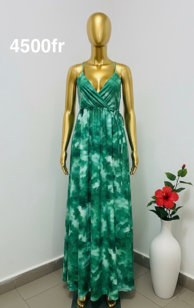 Robe longue verte élégante