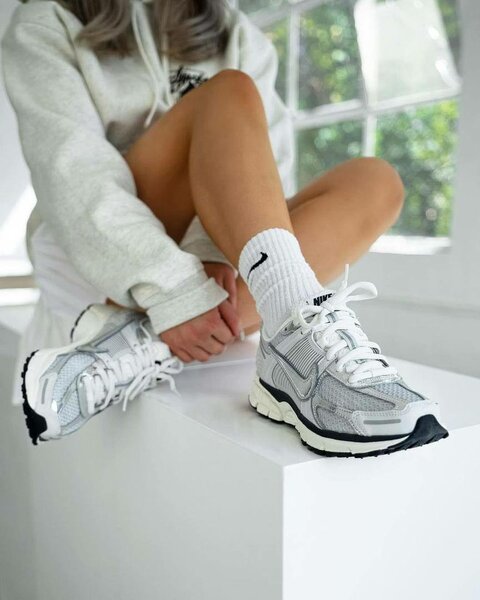 Baskets Nike Argent Unisex