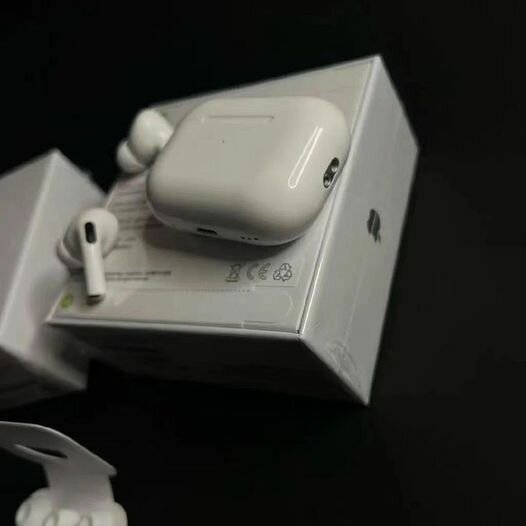 Airpods pro(2nd generation) with MagSafe charging case(USB-C)