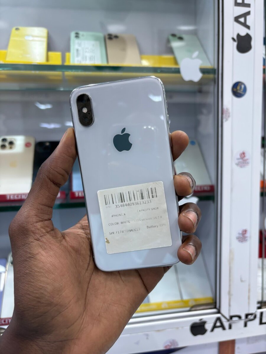 iPhone X 64giga tout passe