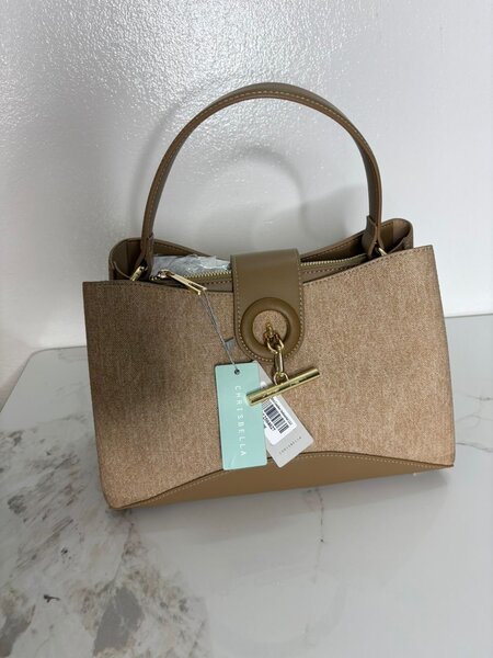 Sac à main élégant en daim