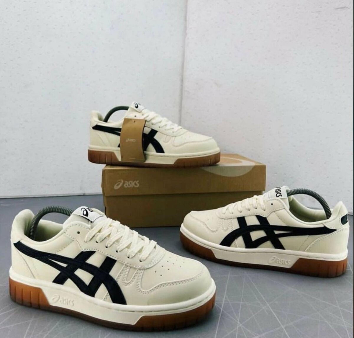 ASICS SNEAKER