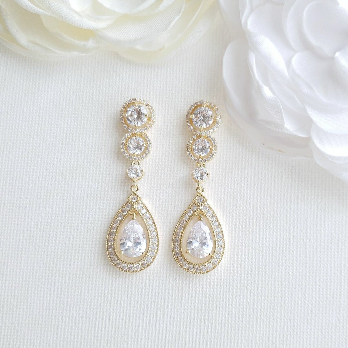 Artificial earrings