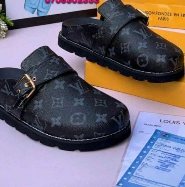 Sabots Unisex en Cuir Designer