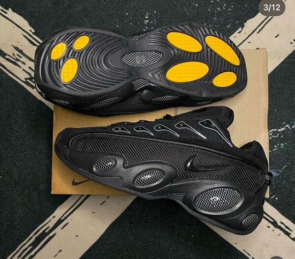Sneakers tendance en maille noire