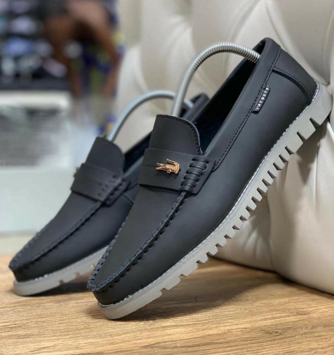 mocassins de Lacoste en noir