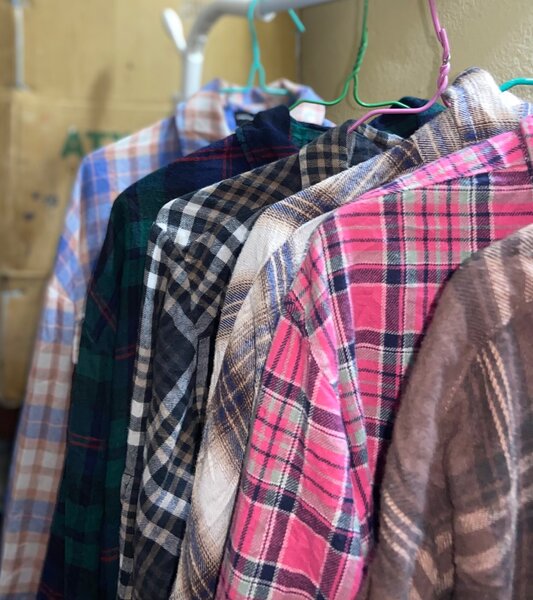 Chemises en flanelle à carreaux