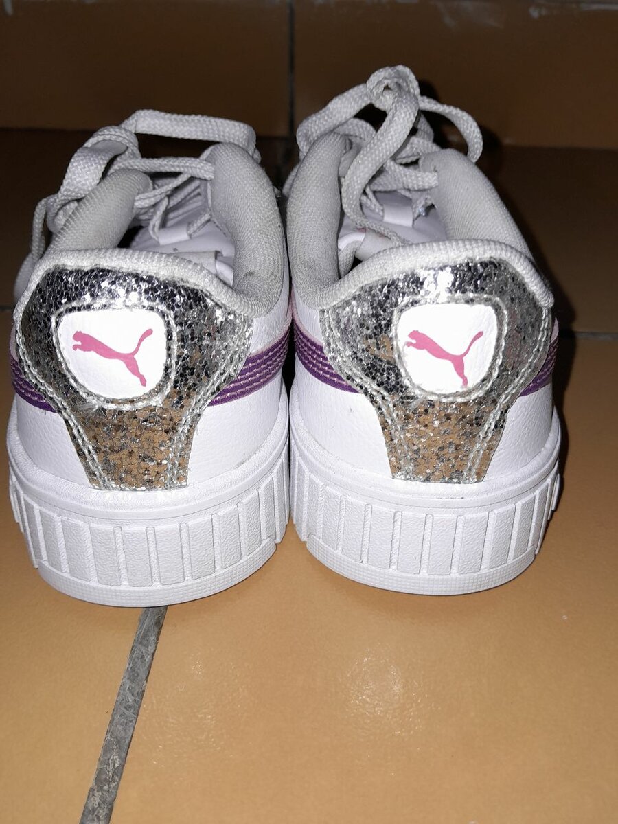 Baskets PUMA Femme Blanches