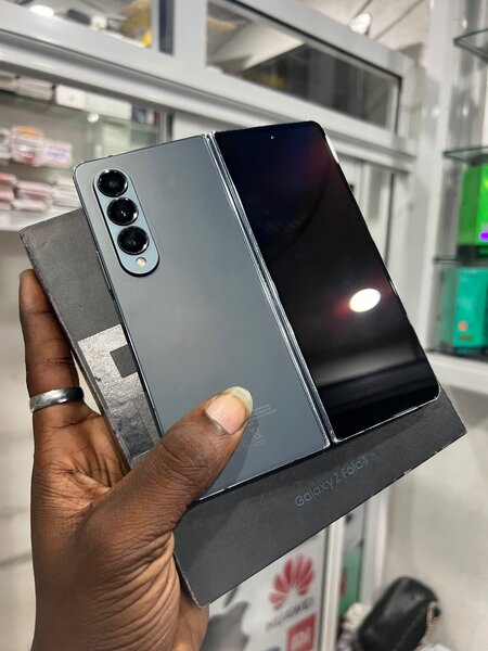 Galaxy Z Fold 4