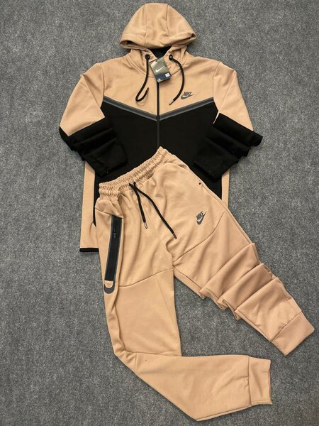 Ensemble de survêtement tendance