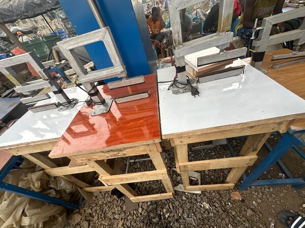 Machine à pedale pour coupe Eau