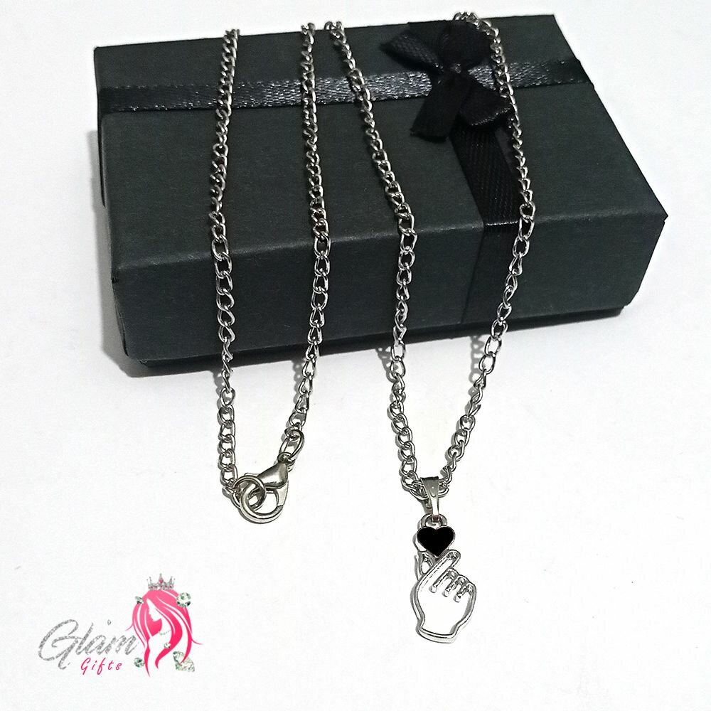 Finger Heart Necklace Gift Box