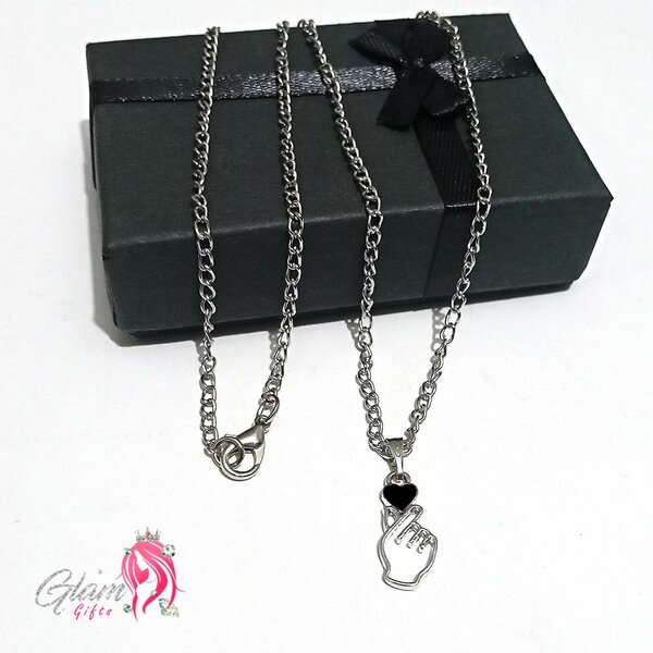 Finger Heart Necklace Gift Box