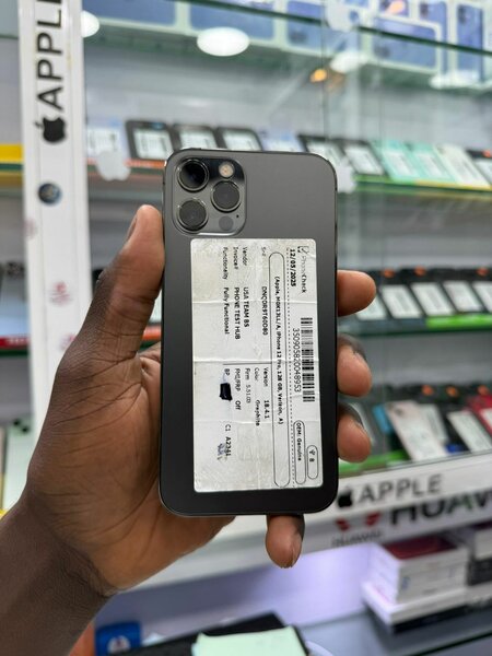 iPhone 12 pro 128giga casineuf