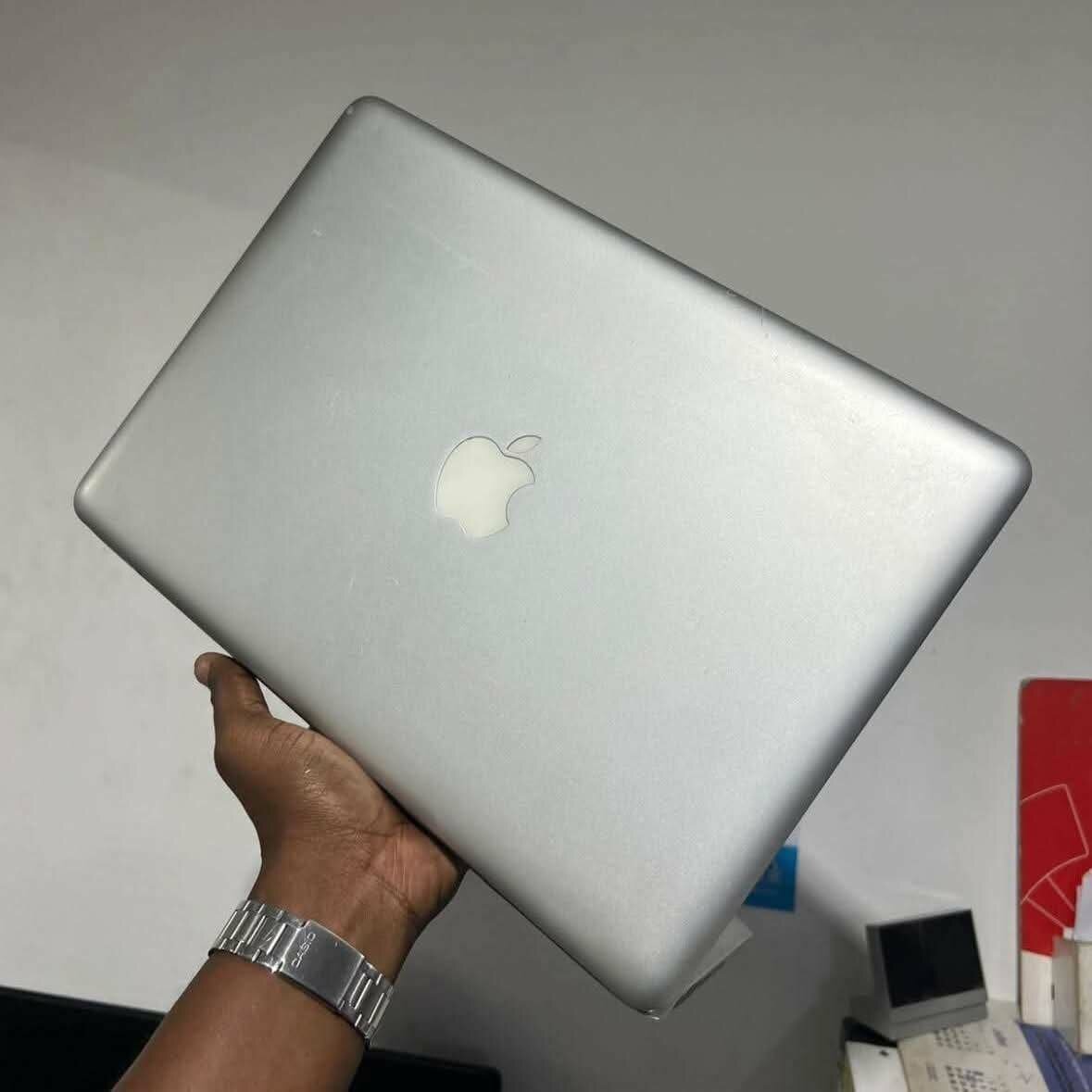 MacBook pro i5 8G RAME 2011