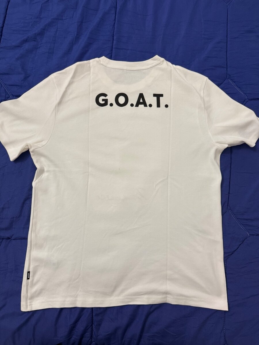 T-shirt BOSS G.O.A.T. blanc
