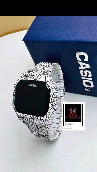 Montre Casio  écran tactile authentique avec sa boîte