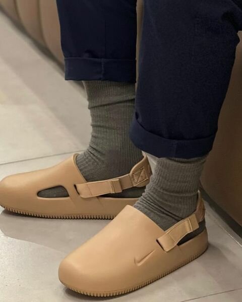 Nike Calm Mules