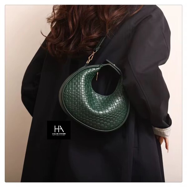 Sac à bandoulière tissé élégant