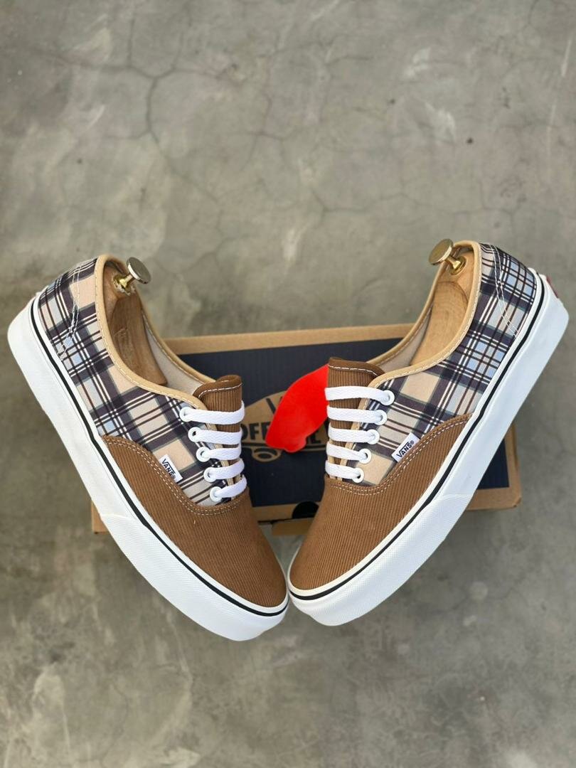 Baskets Vans à carreaux marron