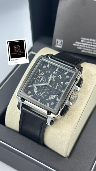 Montre Homme Carrée Élégante