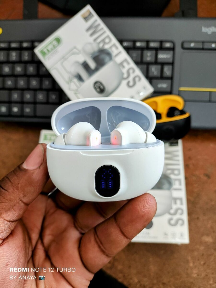 Bluetooth Airpods Very Loud Bass 5 Hours Battery