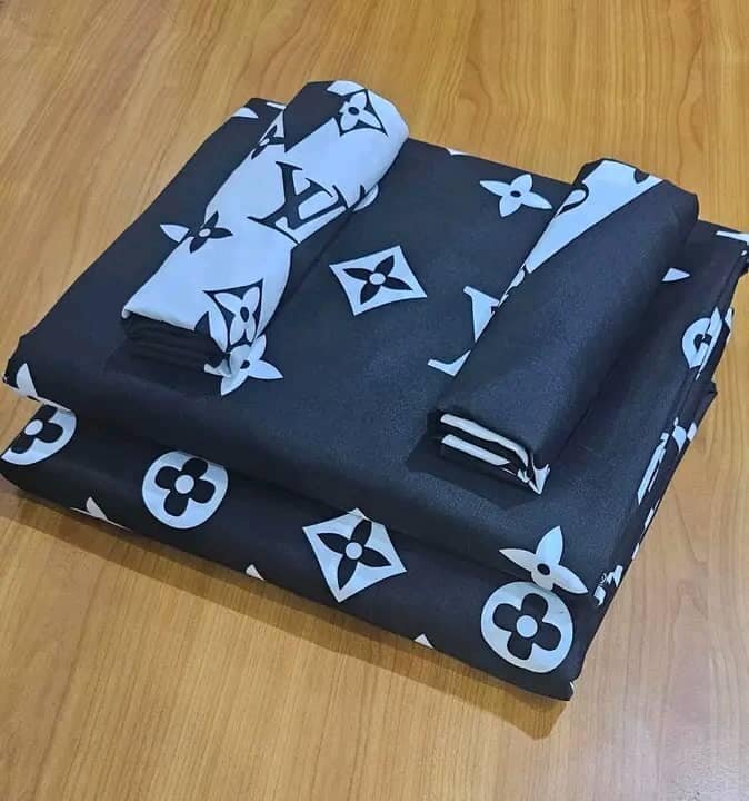 100% cotton sheets with print. Double size 